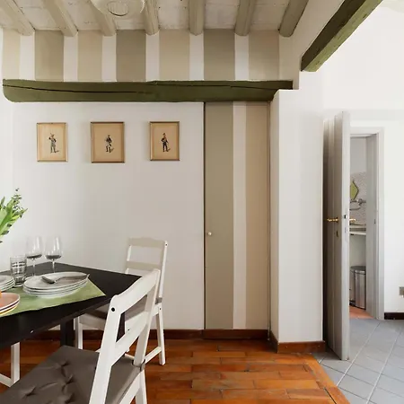 아파트 Barberini Charming Attic By Romeloft *