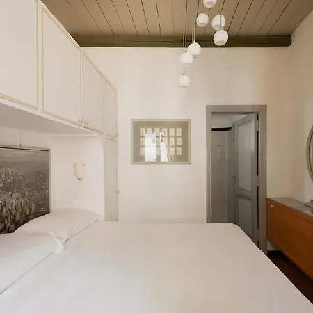 Barberini Charming Attic By Romeloft דירה *